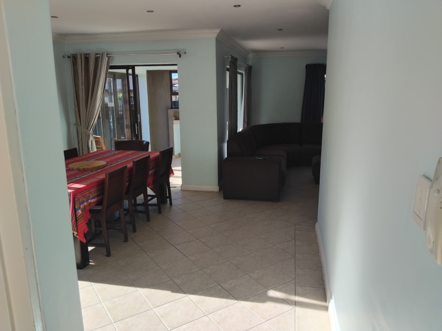 4 Bedroom Property for Sale in Wavecrest Eastern Cape